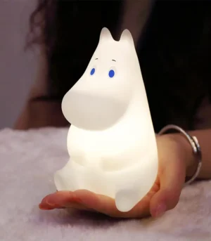 צילום של הספר מנורת מומין קטנה