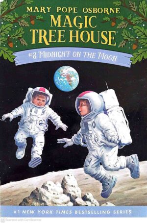 צילום של הספר Magic Tree House #8: Midnight on the Moon / Mary Pope Osborne